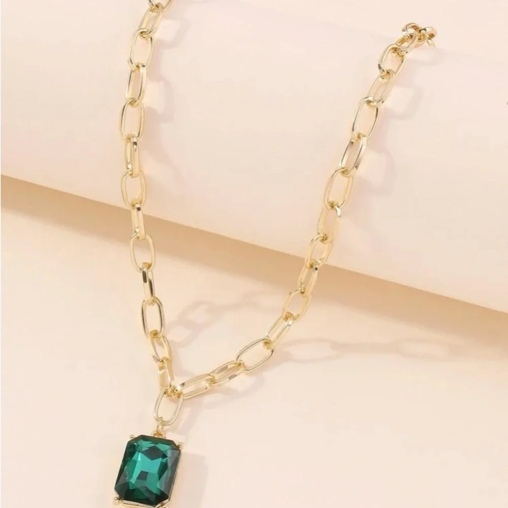 Stunning Geometric Emerald Green & Gold Chunky Bold Chain Necklace - Picture 10 of 10